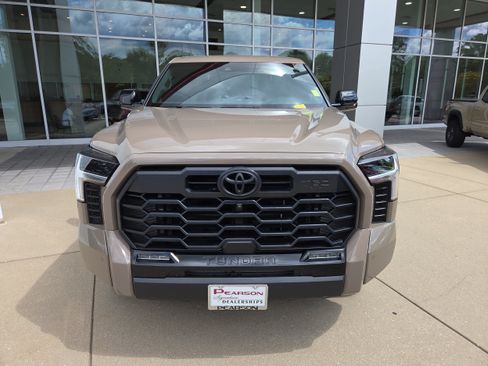 Used 2026 Toyota Tundra Limited w/ TRD Off-Road Package AWD/4WD image 9