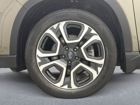 Used 2023 Subaru Ascent Touring AWD/4WD image 29