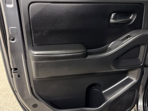 Used 2025 Nissan Frontier S image 10