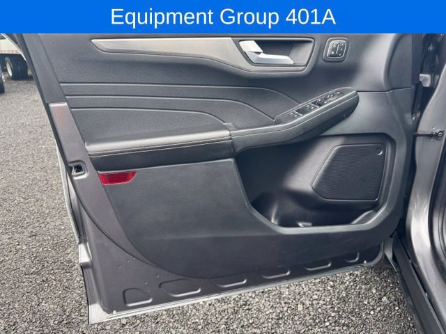 Certified 2022 Ford Escape Titanium w/ Class II Trailer Tow Package AWD/4WD image 12