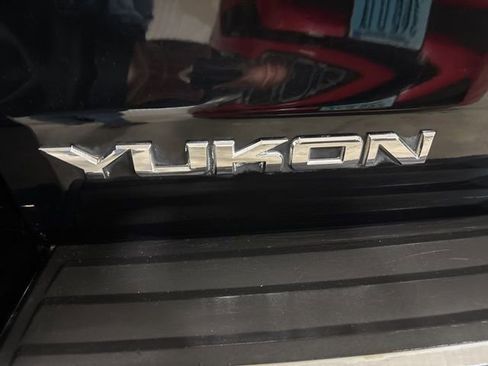 Used 2016 GMC Yukon Denali image 6