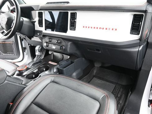 Used 2025 Ford Bronco Stroppe Edition AWD/4WD image 19