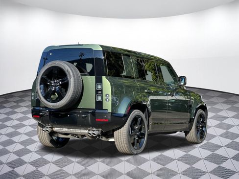 New 2026 Land Rover Defender 110 X-Dynamic SE AWD/4WD image 8