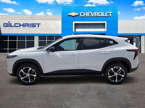 New 2026 Chevrolet Trax RS w/ Driver Confidence Package FWD image 5