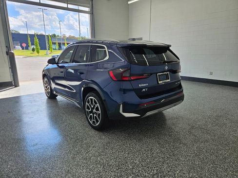 Used 2023 BMW X1 xDrive28i w/ Convenience Package AWD/4WD image 3