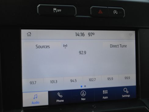 Used 2020 Ford F150 XLT w/ Equipment Group 302A Luxury AWD/4WD image 19