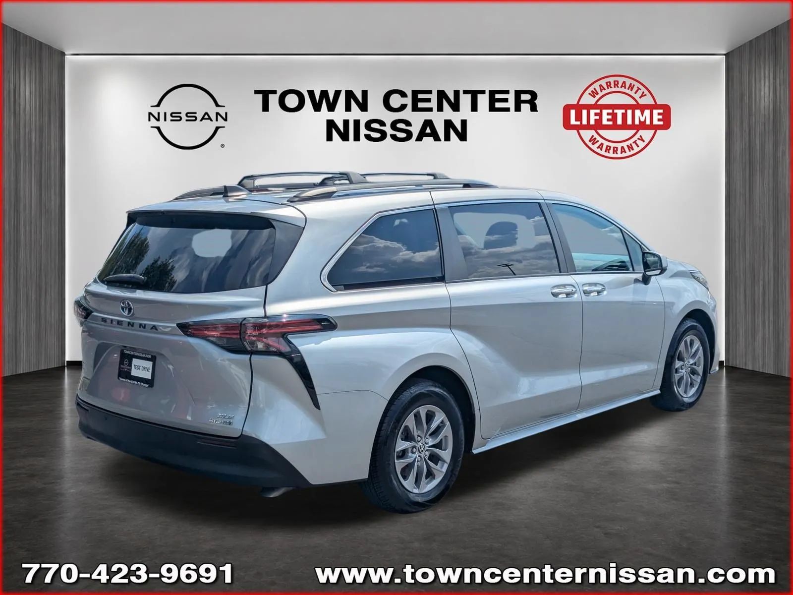 Used 2022 Toyota Sienna XLE FWD image 7