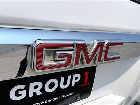 Used 2018 GMC Yukon Denali w/ Open Road Package RWD image 30