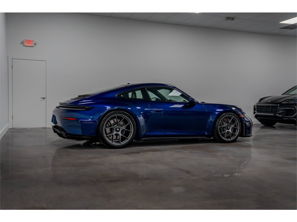 Used 2026 Porsche 911 GT3 RWD image 3