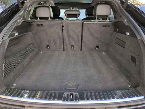 Used 2021 Porsche Cayenne Coupe image 33