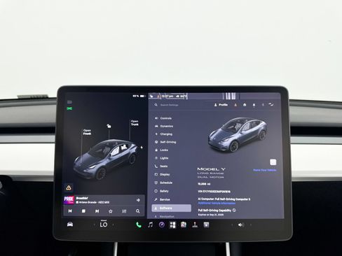 Used 2021 Tesla Model Y Long Range AWD/4WD image 27