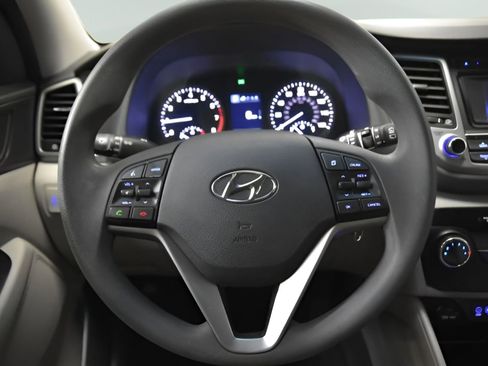 Used 2018 Hyundai Tucson SE image 20