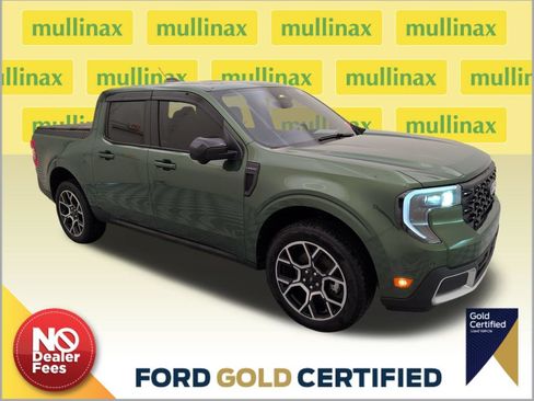 Used 2025 Ford Maverick Lariat w/ 4K Tow Package AWD/4WD image 1
