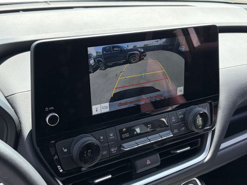 Certified 2025 Toyota Grand Highlander AWD image 7