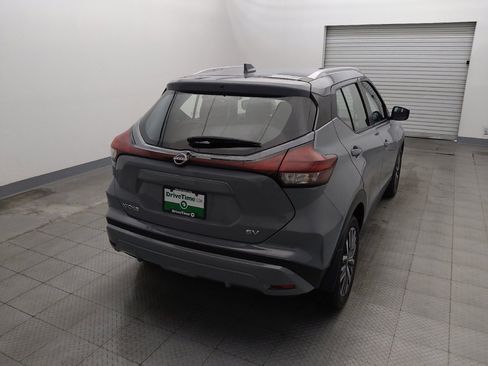 Used 2024 Nissan Kicks SV FWD image 7