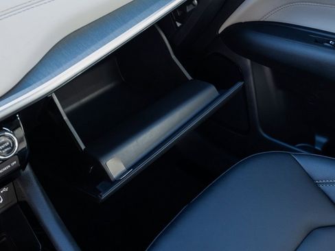 Used 2026 Jeep Compass Limited image 19