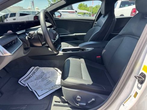 Used 2024 Lucid Air Pure RWD image 9