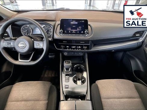 Used 2023 Nissan Rogue SV FWD image 15