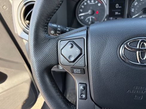 Used 2023 Toyota Tacoma TRD Sport AWD/4WD image 25