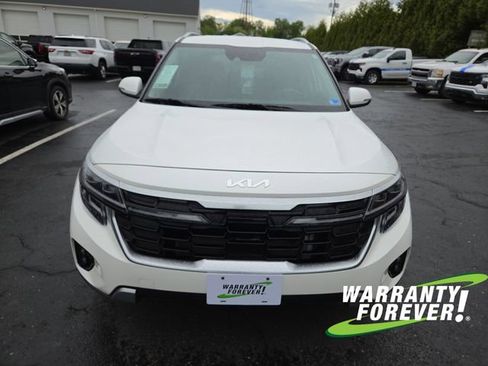 Used 2025 Kia Seltos SX image 2
