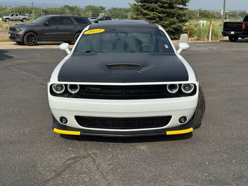 Used 2023 Dodge Challenger R/T w/ T/A Package image 2