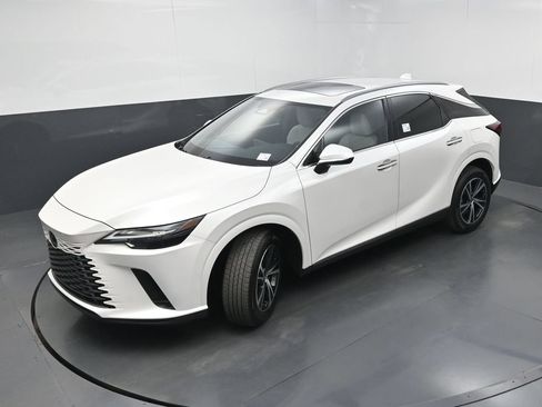 Used 2024 Lexus RX 350 Premium w/ Accessory Package (Z1) FWD image 33