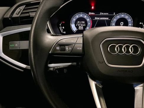 Used 2022 Audi Q3 2.0T Premium w/ Convenience Package AWD/4WD image 18