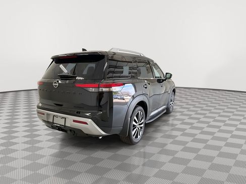 Certified 2025 Nissan Pathfinder Platinum w/ Lighting Package (N93) image 11