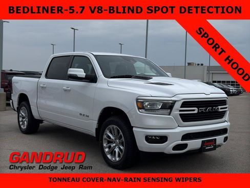 Used 2023 RAM 1500 Laramie AWD/4WD image 1