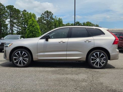 Used 2025 Volvo XC60 B5 Plus w/ Protection Package Premier AWD/4WD image 2