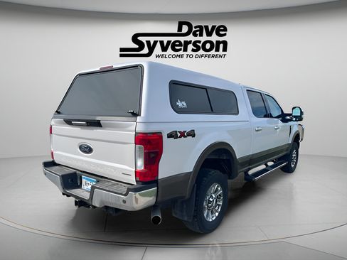 Used 2017 Ford F250 Lariat w/ Chrome Package AWD/4WD image 4