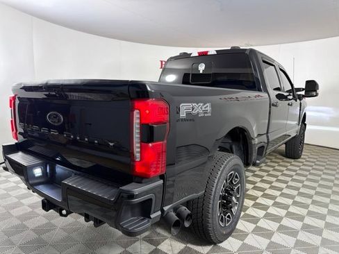 Used 2024 Ford F350 Lariat w/ Lariat Ultimate Package AWD/4WD image 8