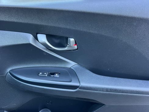 Used 2020 Hyundai Veloster Turbo R-Spec FWD image 18