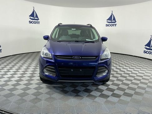 Used 2016 Ford Escape SE w/ Equipment Group 201A image 2