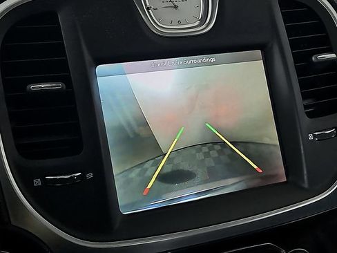 Used 2017 Chrysler 300 Limited w/ Value Package image 19