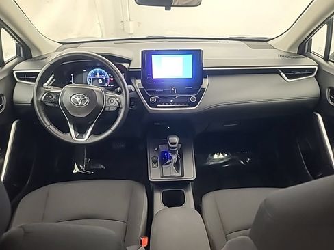 Used 2026 Toyota Corolla Cross LE FWD image 21