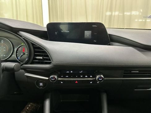 Used 2025 MAZDA MAZDA3 s image 28