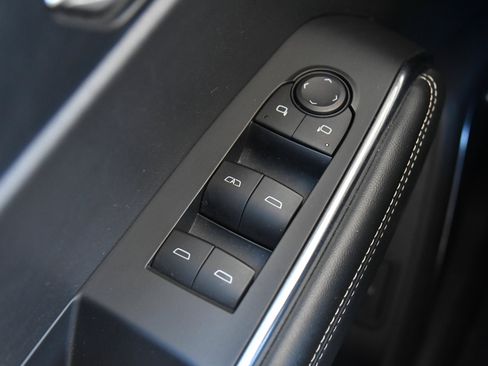 Used 2024 GMC Acadia Elevation FWD image 39