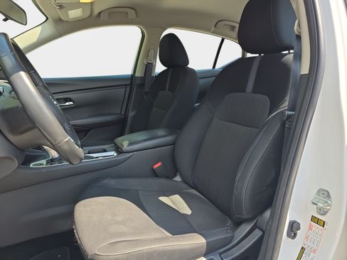 Used 2024 Nissan Sentra SV w/ All-Weather Package FWD image 5