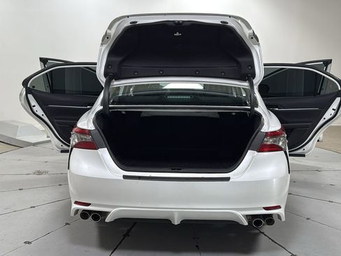 Used 2022 Toyota Camry XSE image 16