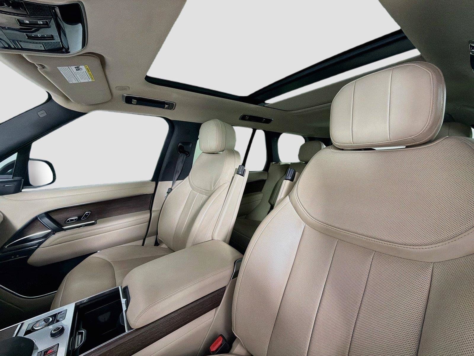 Certified 2023 Land Rover Range Rover SE AWD/4WD image 21