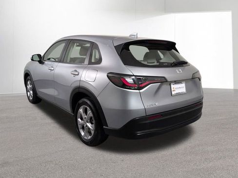 Certified 2023 Honda HR-V LX image 32