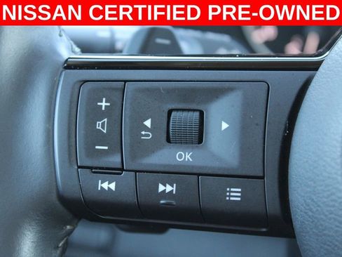 Used 2024 Nissan Pathfinder SL w/ Lighting Package (N92) image 29
