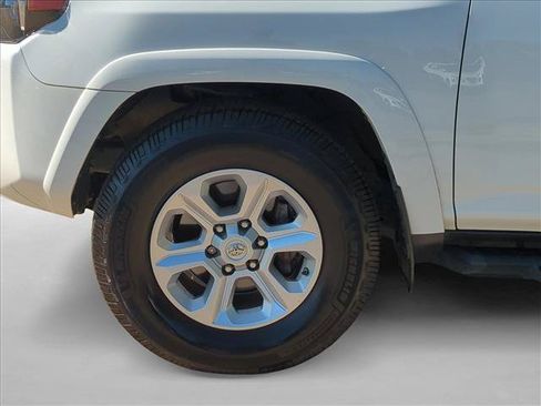 Used 2021 Toyota 4Runner SR5 Premium w/ Moonroof Package RWD image 25