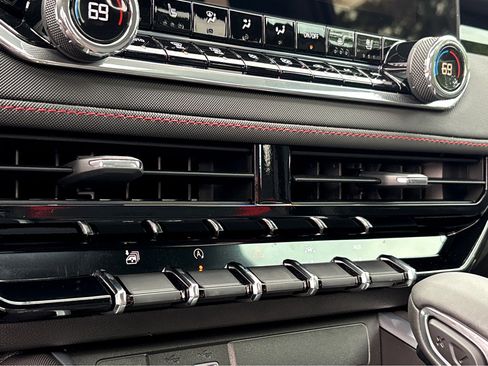 New 2026 Chevrolet Colorado Z71 w/ Technology Package image 9