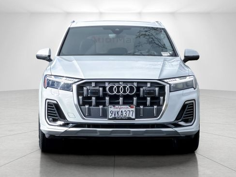 Certified 2025 Audi Q7 3.0T Prestige w/ Prestige Package image 8