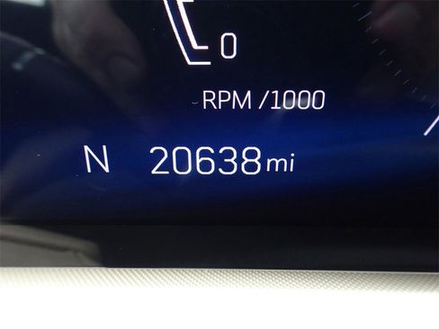 Certified 2024 Cadillac XT4 Luxury w/ Cold Weather Package image 20