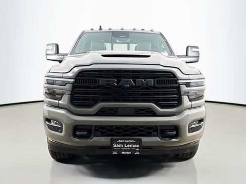 New 2026 RAM 2500 Laramie AWD/4WD image 2