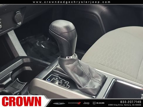 Used 2017 Toyota Tacoma SR5 RWD image 25