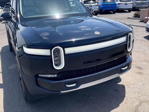 Used 2024 Rivian R1S Adventure AWD/4WD image 5